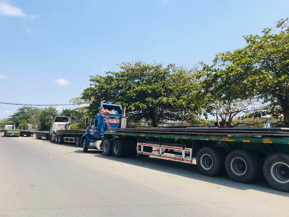 Vận chuyển sắt thép và các kết cấu khung thép nhà tiền chế